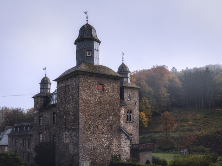Schloss Gimborn im Herbst